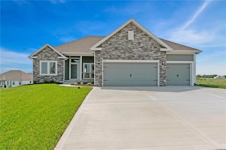 3707 NE 90th St, Kansas City, MO 64156