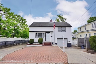 40 Mckee Ave, Staten Island, NY 10308