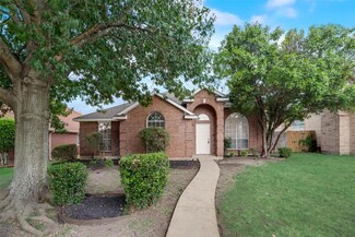 1023 Hampshire Ln, Cedar Hill, TX 75104