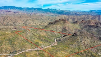 4200 N Castle Hot Springs Rd, Morristown, AZ 85342