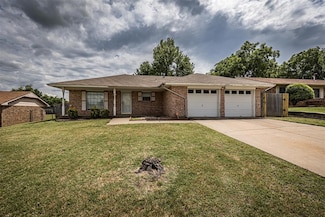 7506 NW Welco Ave, Lawton, OK 73505