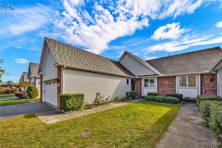 63 Niagara Shore Dr, Tonawanda, NY 14150