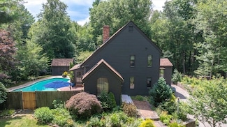 171 Pine St, Norwell, MA 02061