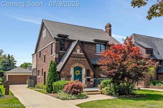 713 University Place, Grosse Pointe, MI 48230