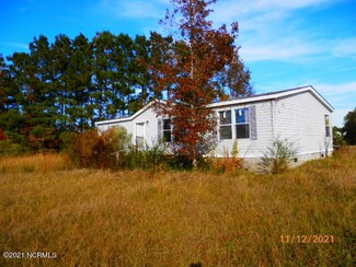 118 Walnut Ln, Chadbourn, NC 28431