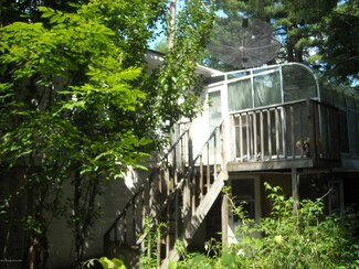 68 Mill Hill Rd, Falls, PA 18615