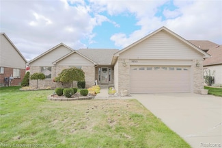 50315 Alden Dr, Macomb, MI 48044