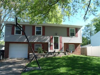1092 Orlo Dr NW, Warren, OH 44485