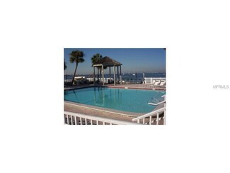 3675 41st Way S Unit F, Saint Petersburg, FL 33711