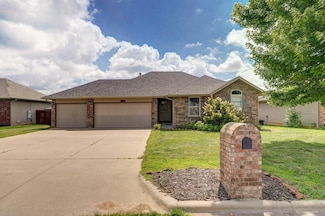 1102 S Hazelnut Ave, Springfield, MO 65802