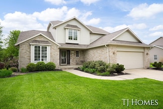5348 Cristo Dr NE, Rockford, MI 49341