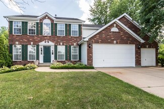 1065 Seasons Ridge Ct, Fenton, MO 63026