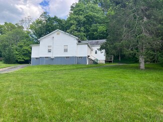 55 Penrose Dr, Hot Springs, VA 24445