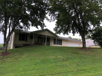 9432 Dietzfelbinger Dr, Bloomsdale, MO 63627