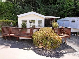 16219 Lower Harbor Rd Unit 58B, Brookings, OR 97415