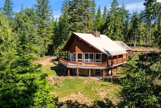 916 Cohage Rd, Sandpoint, ID 83864