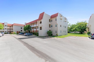8000 Sunrise Lakes Dr N Unit 112, Sunrise, FL 33322
