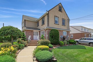 860 6th St, Secaucus, NJ 07094