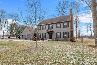 8404 Clayton Ave, Neenah, WI 54956