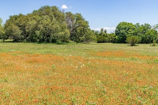 8300 Norris Cir, Weatherford, TX 76087