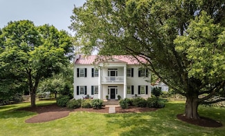 5375 Lynnwood Rd, Port Republic, VA 24471