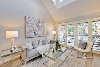 22 Pelican Ln, Redwood City, CA 94065
