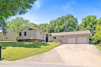 1426 Hawthorne Dr, Neosho, MO 64850