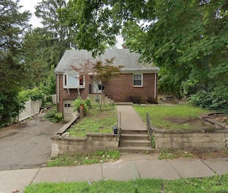 8 W Funston Ave, Spring Valley, NY 10977