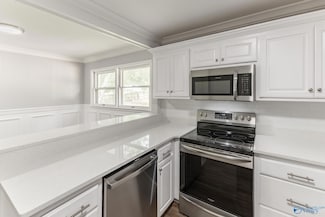 3906 Broadmor Rd NW, Huntsville, AL 35810