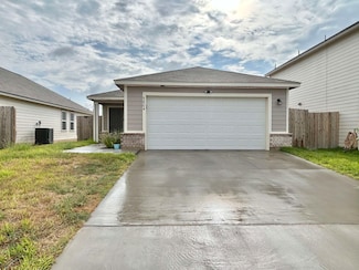 5804 Rosendo B Ancira Dr, Laredo, TX 78046