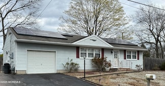 600 Devon St, Forked River, NJ 08731