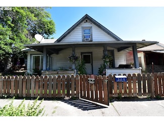 309 W 7th St, the Dalles, OR 97058