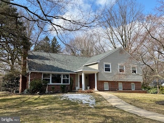 11 Dale Ln, Wallingford, PA 19086