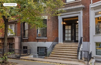 7 W 16th St Unit TH, New York, NY 10011