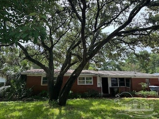 216 Buck Dr NE, Fort Walton Beach, FL 32548