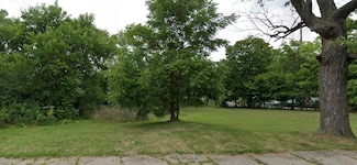 59 Bellevue St, Pontiac, MI 48342