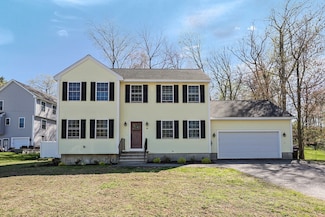 22 Mohawk Cir, Georgetown, MA 01833