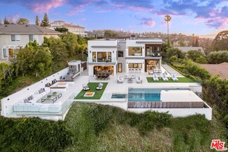4338 Gayle Dr, Tarzana, CA 91356