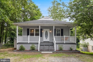 420 White Sands Dr, Lusby, MD 20657