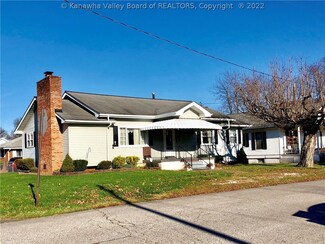 507 52nd St SE, Charleston, WV 25304