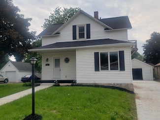 815 Madison St, Little Chute, WI 54140