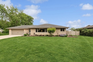 912 Murphy Dr, Joliet, IL 60435