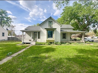 854 25th Ave, Columbus, NE 68601