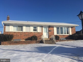 6910 Huntingdon St, Harrisburg, PA 17111