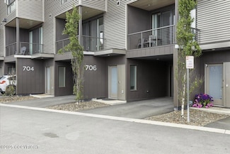 706 Top Rail Ln Unit C4, Anchorage, AK 99501