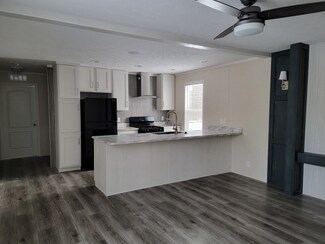 66 Borman St Unit 66, Flushing, MI 48433