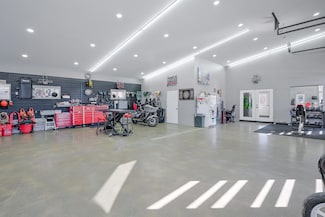 59 Hollis Dr, Kingfield, ME 04947