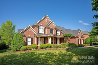 7507 Meadowgate Ln, Waxhaw, NC 28173