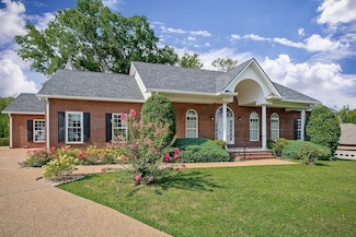 2108 Boxwood Cir, Cookeville, TN 38506