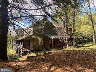 4044 Crow Rock Rd, Myersville, MD 21773